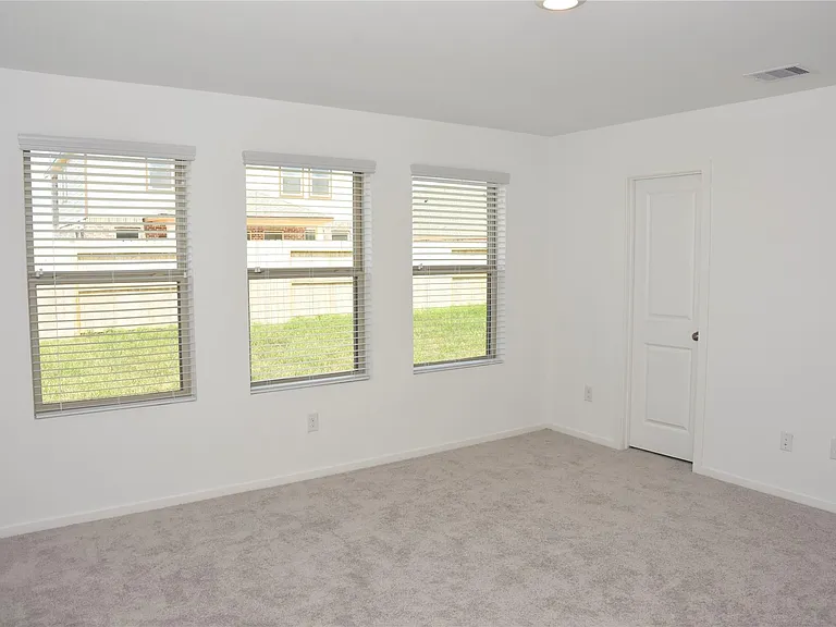 5135 Sunvalley Bend Dr — Photo 17