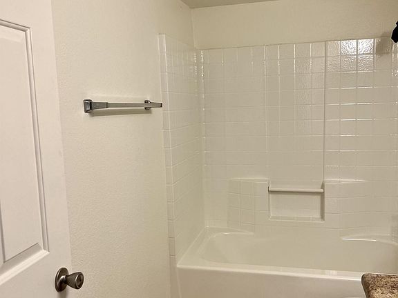 4th image of 3810 N Maryvale Pkwy APT 2084