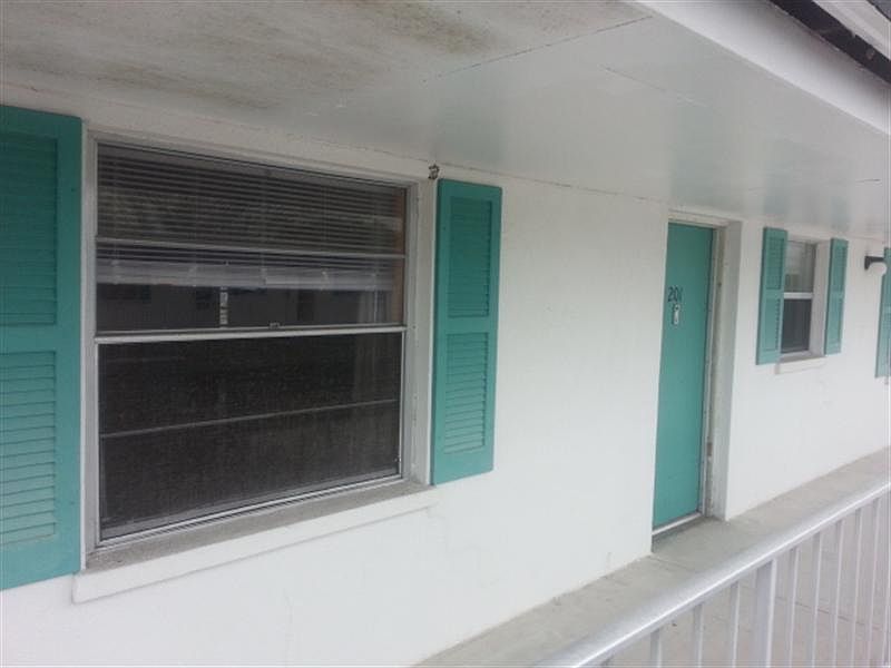 2nd image of 2955 Beneva Rd Unit 201