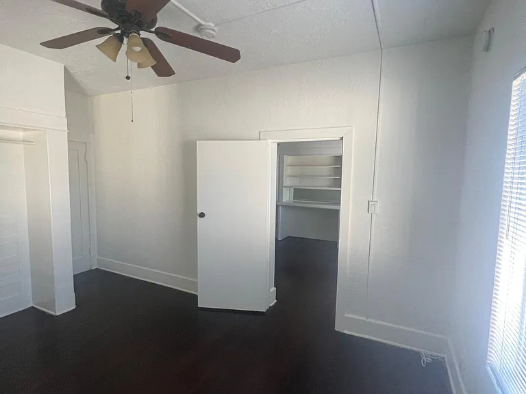 1927 Bonsallo Ave #4 — Photo 21