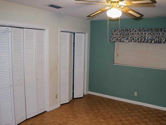 5th image of 4879 Brighton Dr