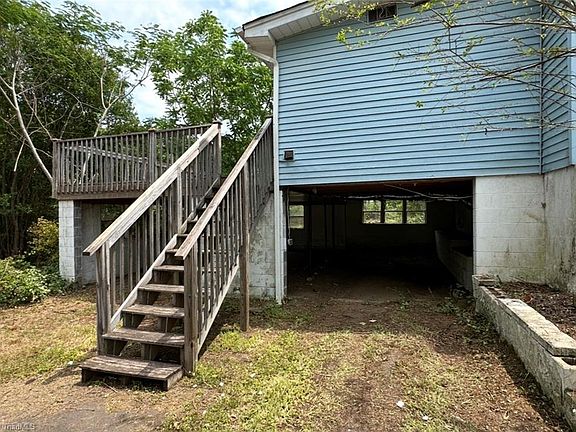 5th image of 142 Reeves Ln