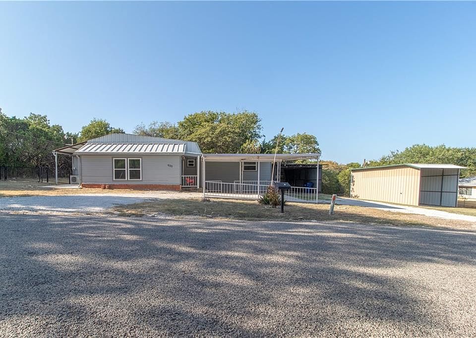 1st image of 2806 Rockwood Dr