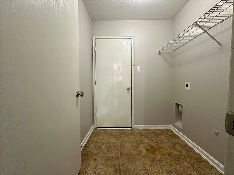 8607 Heather Bluff Ct — Photo 25
