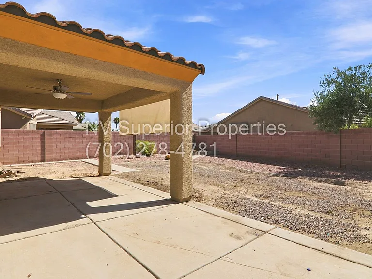 3876 Waynesvill St — Photo 51