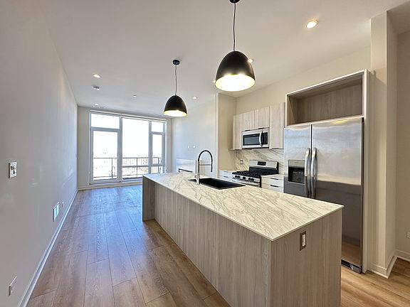 2nd image of 6340.5 W Belmont Ave #M01r