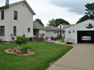 702 S 6th St, Lake City, MN 55041