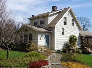 829 Grassy Hill Rd, Orange, CT 06477