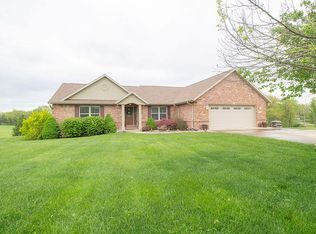 4150 N Bridlespur Ln, Rocheport, MO 65279