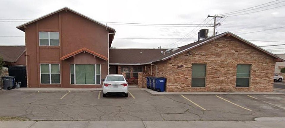 1st image of 10504 Ashwood Dr APT A