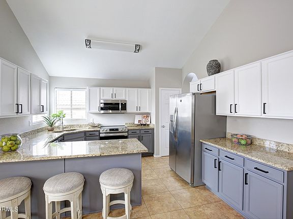 4th image of 6601 W LARIAT Lane