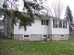 5 Revere Rd, Monroe, NY 10950