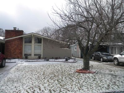 1821 Penbrook Ln, Flint, MI, 48507