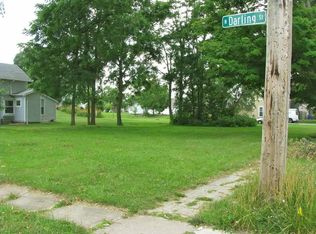 219 N Darling St, Angola, IN 46703