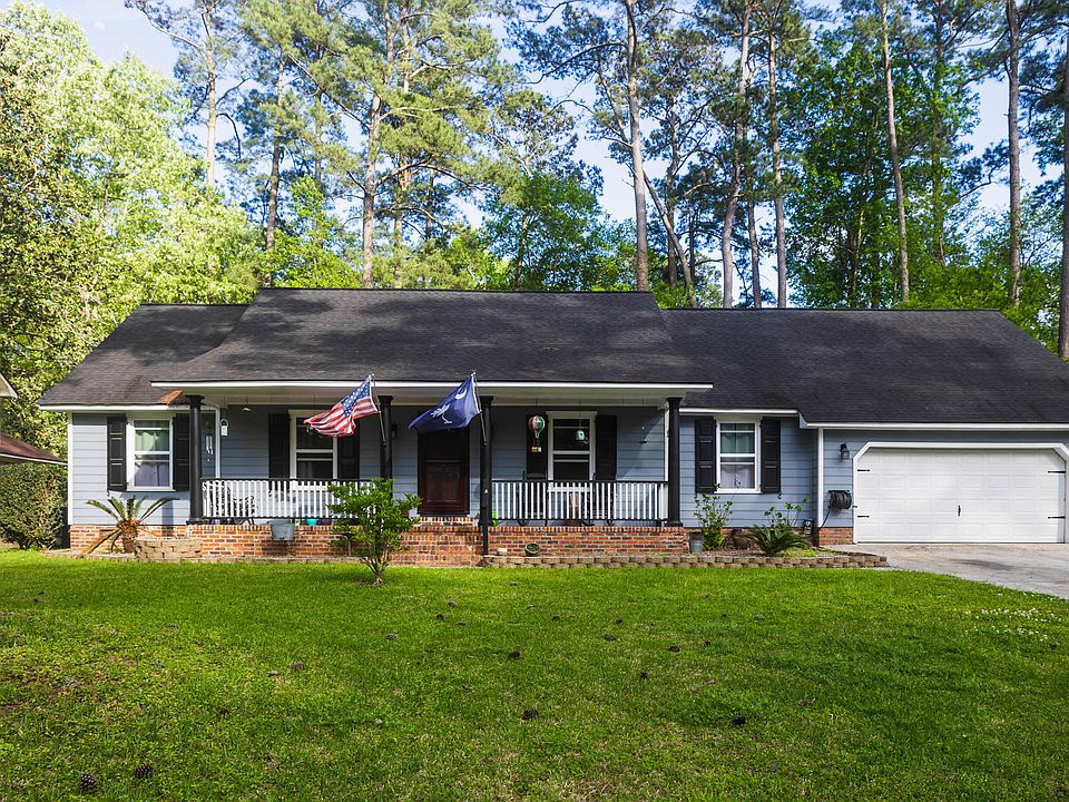 1st image of 215 Nantucket Dr