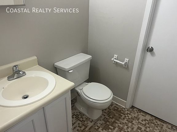 3rd image of 829 Boulevard De Lorleans