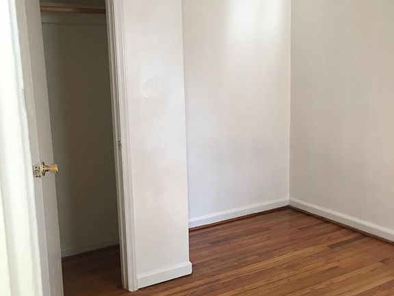 5th image of 1534 Wellsley St NW