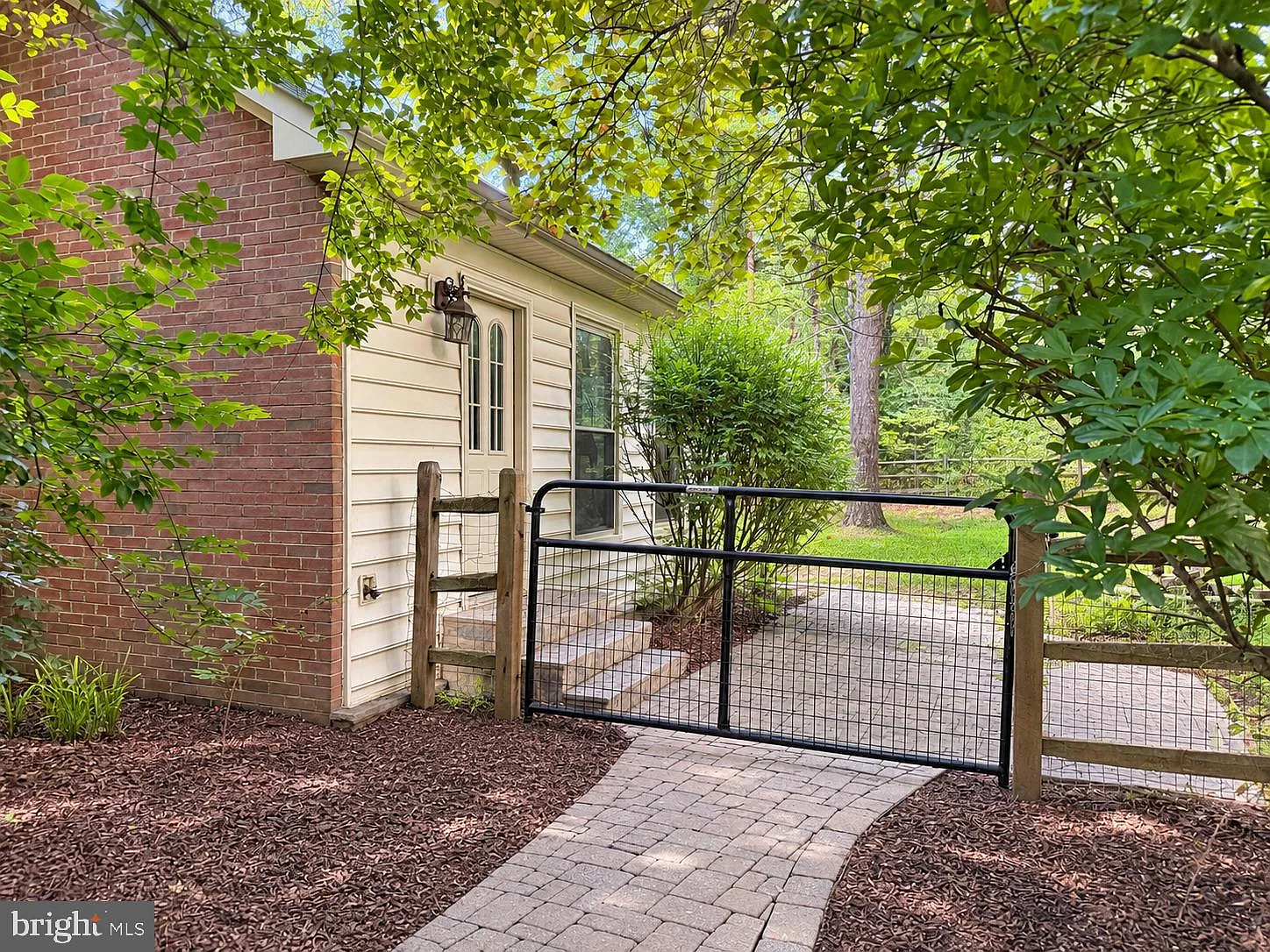 1 bed, 1.0 bath, 1400 sqft, $1,850 — Photo 3