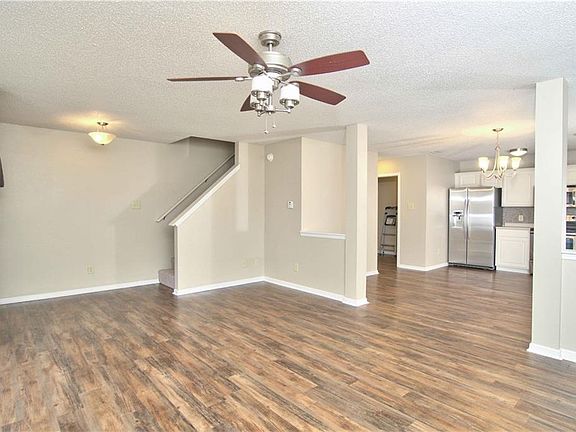2nd image of 15407 Border Dr