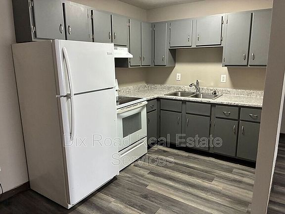 4th image of 426 Bellbrook Ave #2