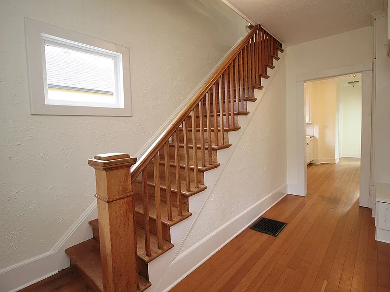 66 NE Skidmore St — Photo 22