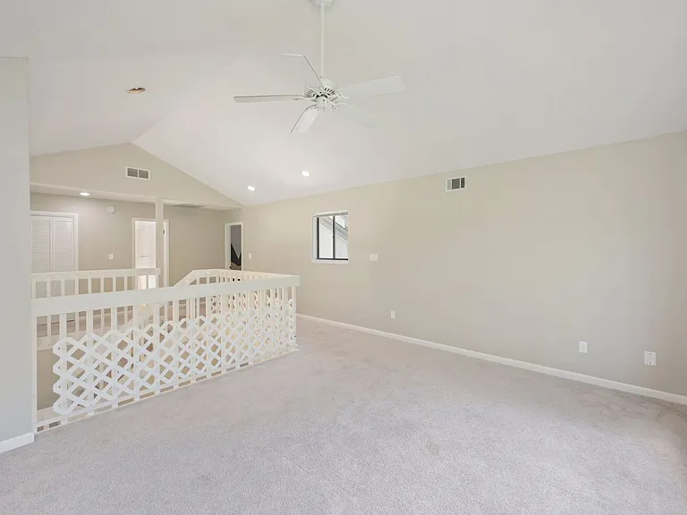 1219 Oakmont Dr — Photo 38