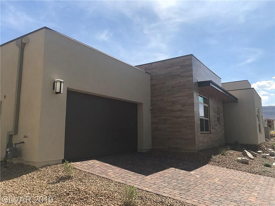 1st image of 10885 Crimson Cliffs Ave #0