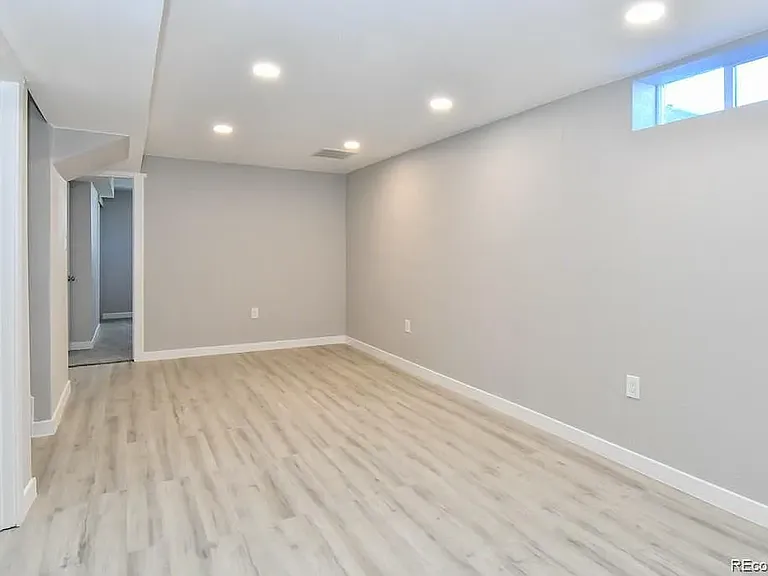 4698 E Montana Pl — Photo 14
