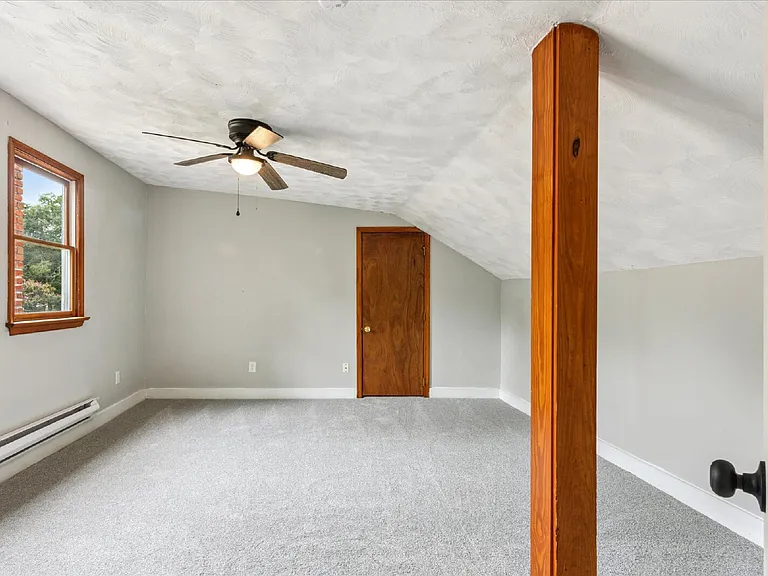 2913 Sir Walter Ln — Photo 18