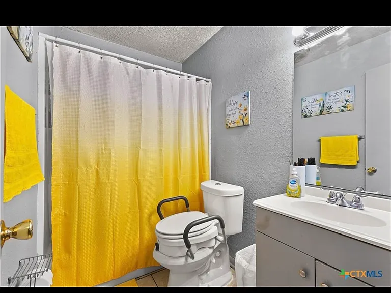 501 Sunset Ln #D — Photo 3