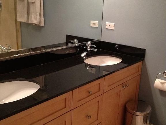 3rd image of 2052 W Armitage Ave APT A