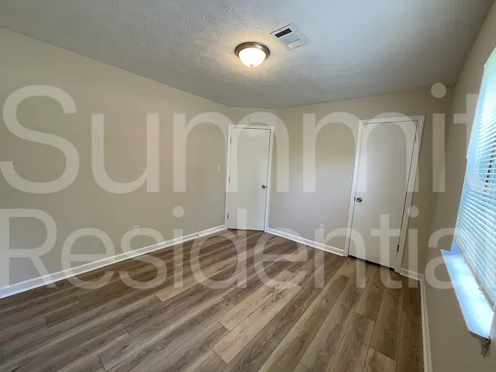 245 Windemere Way — Photo 12