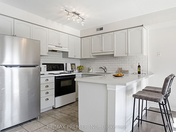 3rd image of 2120 Headon Rd #12