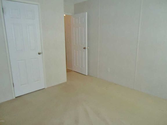 5th image of 712 La Grange Ave