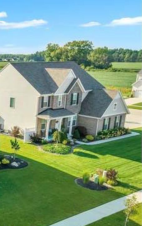 2nd image of 36218 Capri Ln