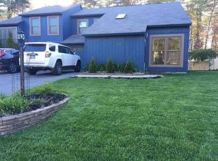 10 Thimbleberry Rd, Malta, NY 12020