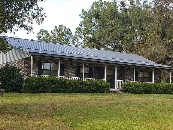 3rd image of 231 SW Whippoorwill Way