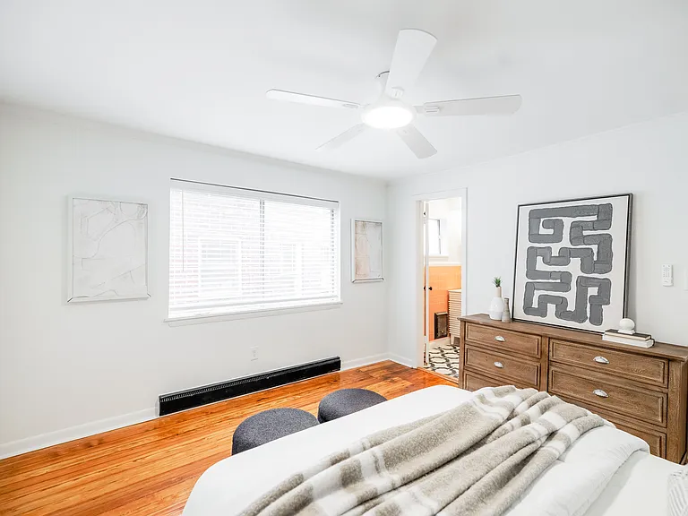930 Greenwood Avenue — Photo 9