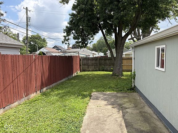 4th image of 1431 N Tibbs Ave