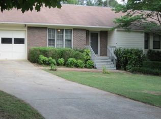 220 Brookstone Dr, Athens, GA 30605