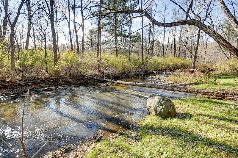 4th image of 494 Lepper Road