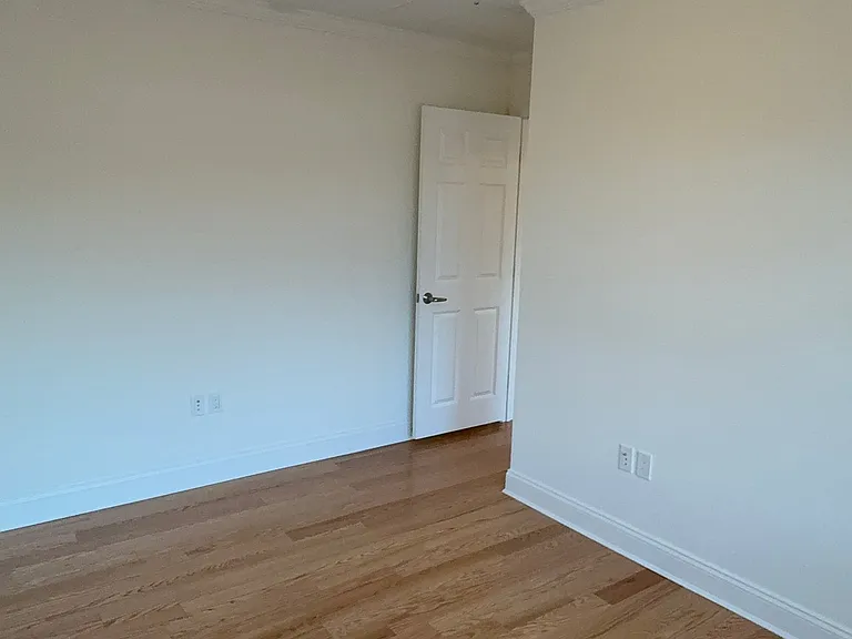 218 Ellery Ct — Photo 19