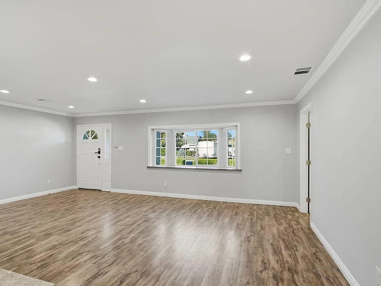 12610 Paseo Flores — Photo 26