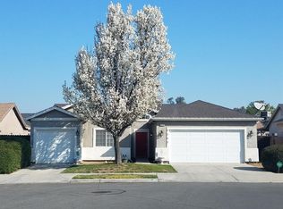 6548 E Huntington Ave, Fresno, CA 93727