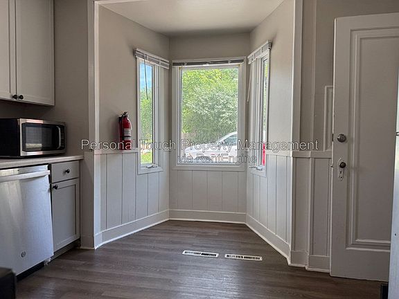 2nd image of 704 8th St S