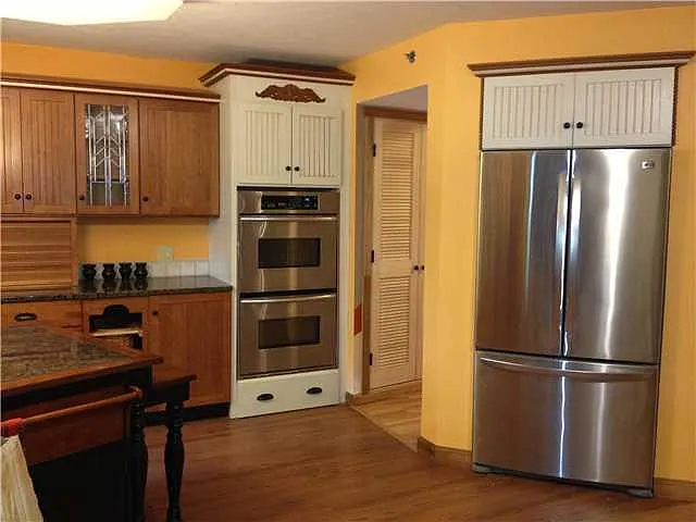 2 Clifton Street - 1 — Photo 4