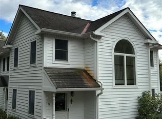 8 Asher Rd, Rhinebeck, NY 12572