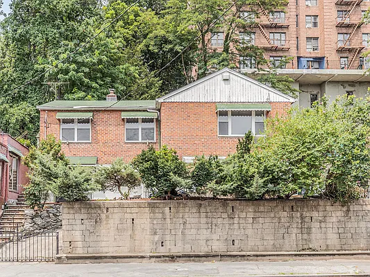 Sold by OOAKB&F INC | media 18