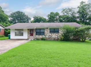 1728 Meadowbrook Ln, Texarkana, TX 75501