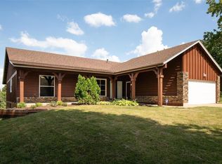 5257 Suntrail Dr, Florissant, MO
